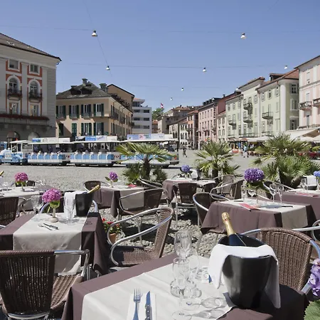 America 3* Локарно