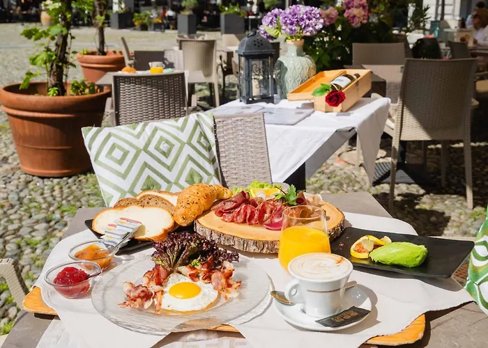 America 3* Λοκάρνο