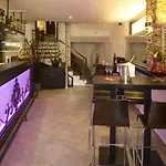 America Hotel 3*